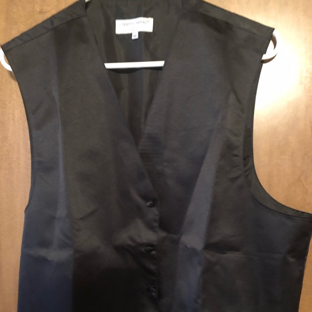 Men’s vest & tie.  New without tags... never worn.